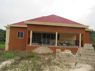 House For Sale in Moorlands Manor Phase I  II, Manchester Jamaica | [12]
