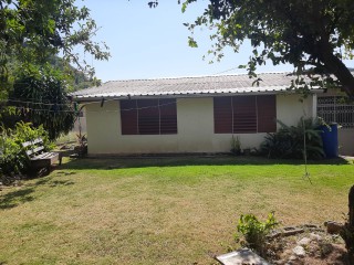 House For Sale in Kingston 19, Kingston / St. Andrew Jamaica | [12]