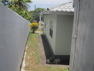 House For Sale in Billys Drive, Clarendon Jamaica | [4]