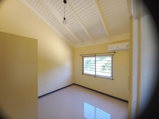 Townhouse For Rent in Ryhne Park, St. James Jamaica | [5]