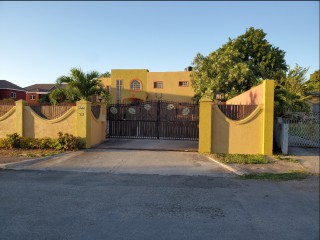 1 bed Apartment For Sale in Constant Spring Gardens, Kingston / St. Andrew, Jamaica