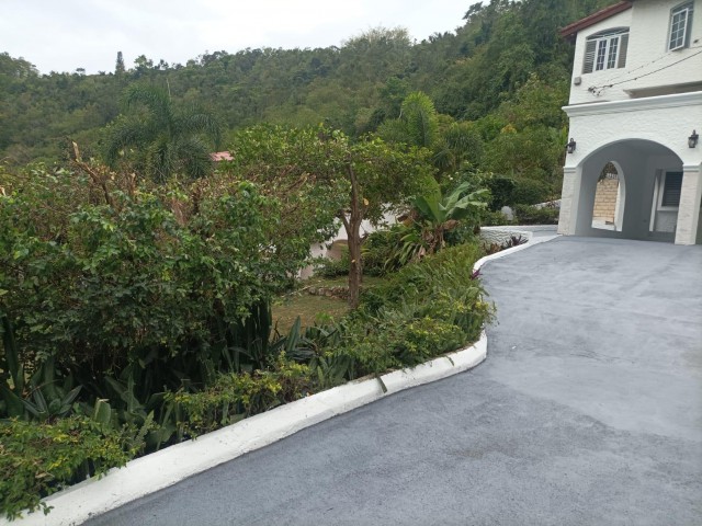 House For Sale in SMOKEY VALE KINGSTON 19, Kingston / St. Andrew Jamaica | [2]