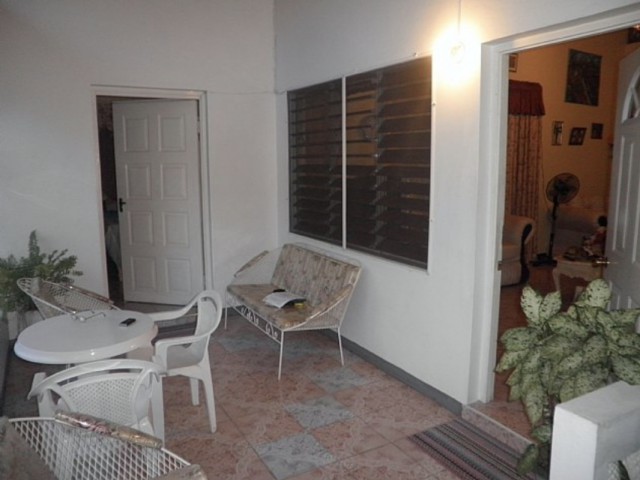 4 bed House For Sale - Queensborough, Kingston / St. Andrew, Jamaica