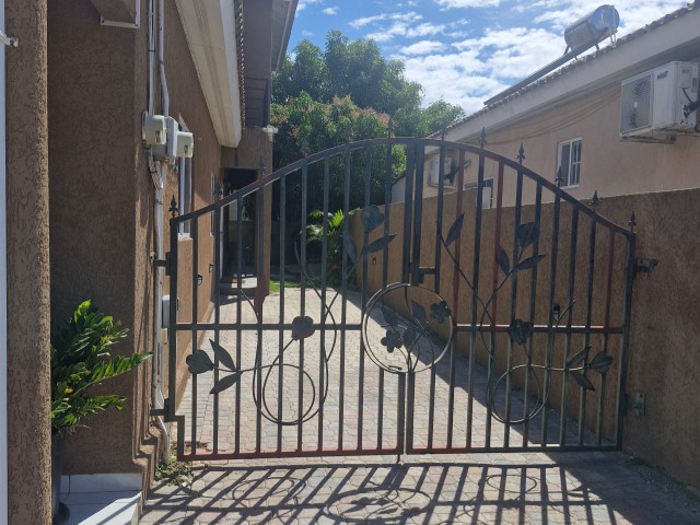 House For Rent in Caribbean Estates, St. Catherine Jamaica | [8]