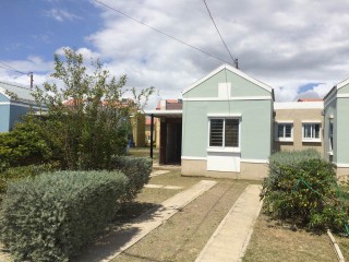 House For Sale in Jacaranda Homes Old Harbour Road St Catherine, St. Catherine Jamaica | [4]