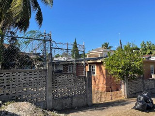 2 bed House For Sale in Catherine Mount Montego Bay, St. James, Jamaica