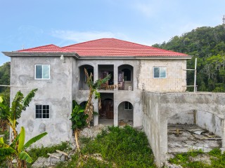 House For Sale in Coopers Hill, Kingston / St. Andrew Jamaica | [8]