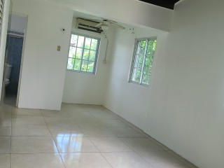House For Rent in Queensbury, Kingston / St. Andrew Jamaica | [4]