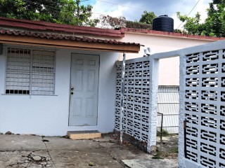 House For Sale in Mona, Kingston / St. Andrew Jamaica | [1]