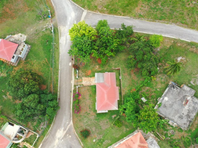 House For Sale in WILLIAMSFIELD, Manchester Jamaica | [14]