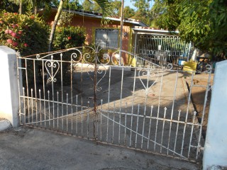 House For Sale in Lionel Town, Clarendon Jamaica | [9]