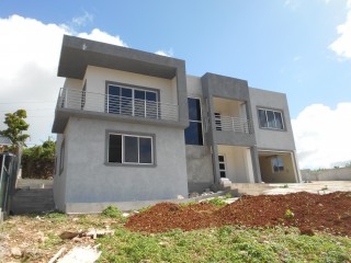 House For Sale in Avondale Heights Mandeville, Manchester Jamaica | [7]