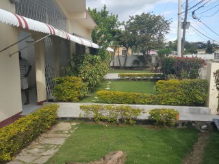 House For Sale in Executive Gardens, St. Catherine Jamaica | [1]