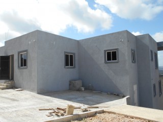 House For Sale in Avondale Heights Mandeville, Manchester Jamaica | [10]
