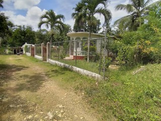 1 bed House For Sale in Linstead, St. Catherine, Jamaica