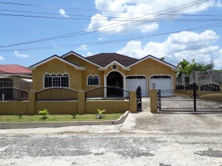 House For Sale in Santa Cruz, St. Elizabeth Jamaica | [14]