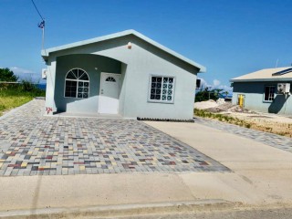 2 bed House For Rent in Discovery Bay, St. Ann, Jamaica