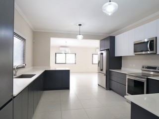 Townhouse For Rent in Kingston 6, Kingston / St. Andrew Jamaica | [2]