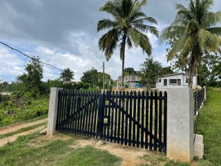 3 bed House For Sale – Bog Walk, St. Catherine, Jamaica