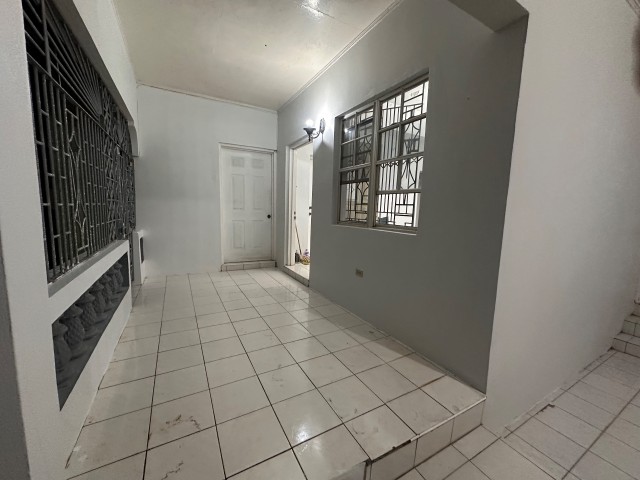 House For Rent in May Pen, Clarendon Jamaica | [2]