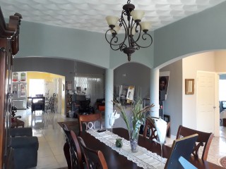House For Sale in Santa Cruz, St. Elizabeth Jamaica | [6]