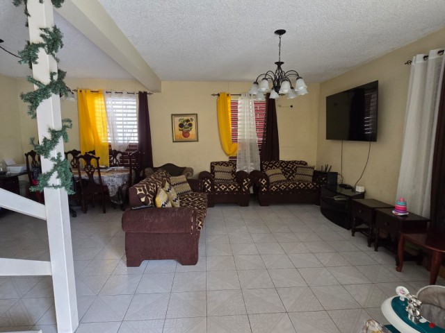 House For Rent in kingston 6, Kingston / St. Andrew Jamaica | [1]