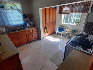 House For Sale in Mandeville, Manchester Jamaica | [13]