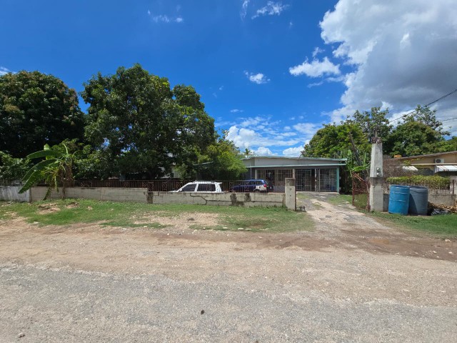 House For Sale in Patrick City, Kingston / St. Andrew Jamaica | [1]