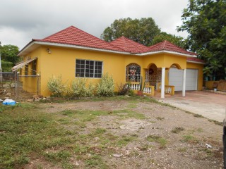 House For Sale in Toll Gate, Clarendon Jamaica | [5]