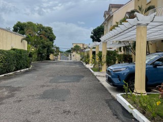 Townhouse For Rent in Norbrook, Kingston / St. Andrew Jamaica | [1]