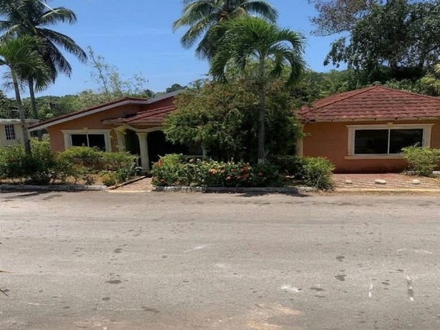 3 bed House For Sale - Tower Isle, St. Mary, Jamaica