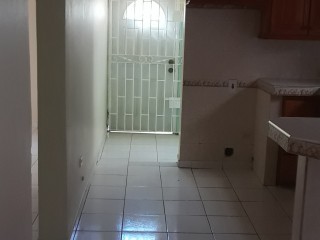 2 bed Apartment For Rent in Linstead, St. Catherine, Jamaica