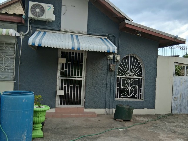 Commercial building For Rent in Richmond Park, Kingston / St. Andrew Jamaica | [5]