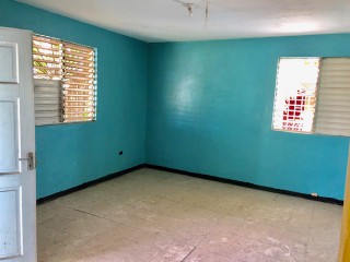 House For Sale in Walks road Spanish Town, St. Catherine Jamaica | [4]