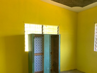 2 bed House For Sale in Guys HIll, St. Mary, Jamaica