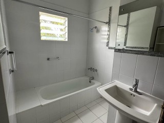 Flat For Rent in Havendale, Kingston / St. Andrew Jamaica | [10]