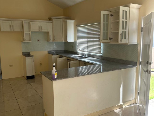 House For Rent in Caymanas  Estate phase  2, St. Catherine Jamaica | [2]