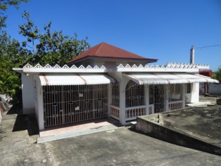 House For Sale in ESHER, Hanover Jamaica | [5]