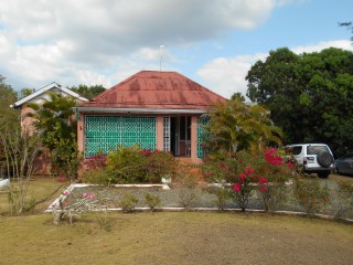 5 bed House For Sale in Bruce Field, St. Elizabeth, Jamaica