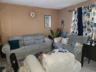 2 bed House For Sale – Spanish Town, St. Catherine, Jamaica