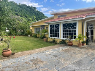 5 bed House For Sale in Havendale, Kingston / St. Andrew, Jamaica