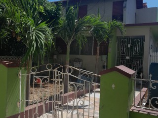2 bed Townhouse For Sale in Garveymeade, St. Catherine, Jamaica