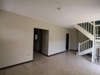 Townhouse For Sale in College Green, Kingston / St. Andrew Jamaica | [2]