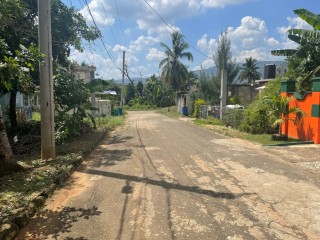 2 bed House For Sale in Ewarton, St. Catherine, Jamaica