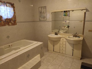 House For Sale in Eltham View Spanish Town, St. Catherine Jamaica | [1]