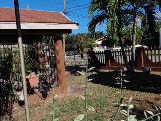 4 bed House For Sale in Jacks Hill, Kingston / St. Andrew, Jamaica