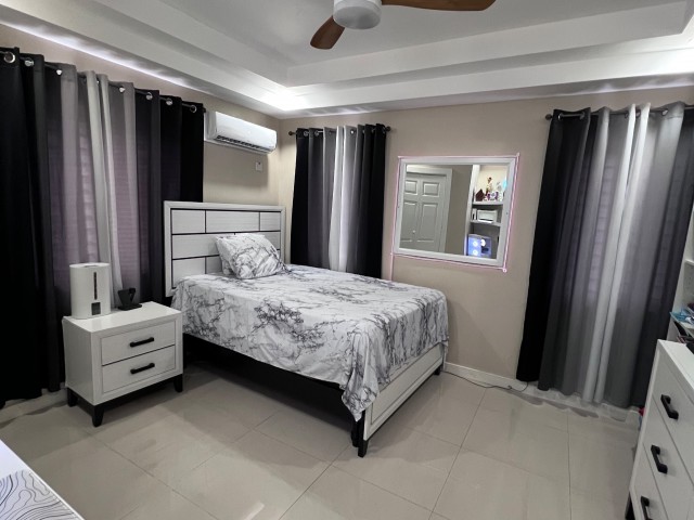 Apartment For Sale in Kingston 6, Kingston / St. Andrew Jamaica | [1]