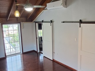 Apartment For Rent in East Aveb Off Central Avenue  facing Queens High school, Kingston / St. Andrew Jamaica | [2]