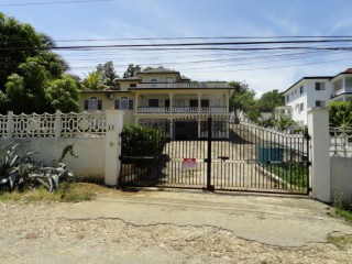 House For Sale in CORAL GARDEN, St. James Jamaica | [4]