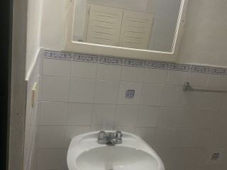 Flat For Rent in Red Hills, Kingston / St. Andrew Jamaica | [2]
